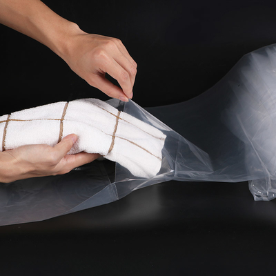 Sacs en plastique pré-ouverts avec fermeture à étanchéité thermique