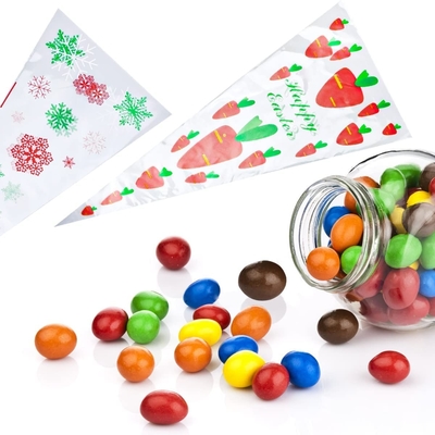 Sac de cône de 200 PCS sacs clairs de festin de triangle de 6 x 15 pouces avec des liens de torsion pour le biscuit fait main